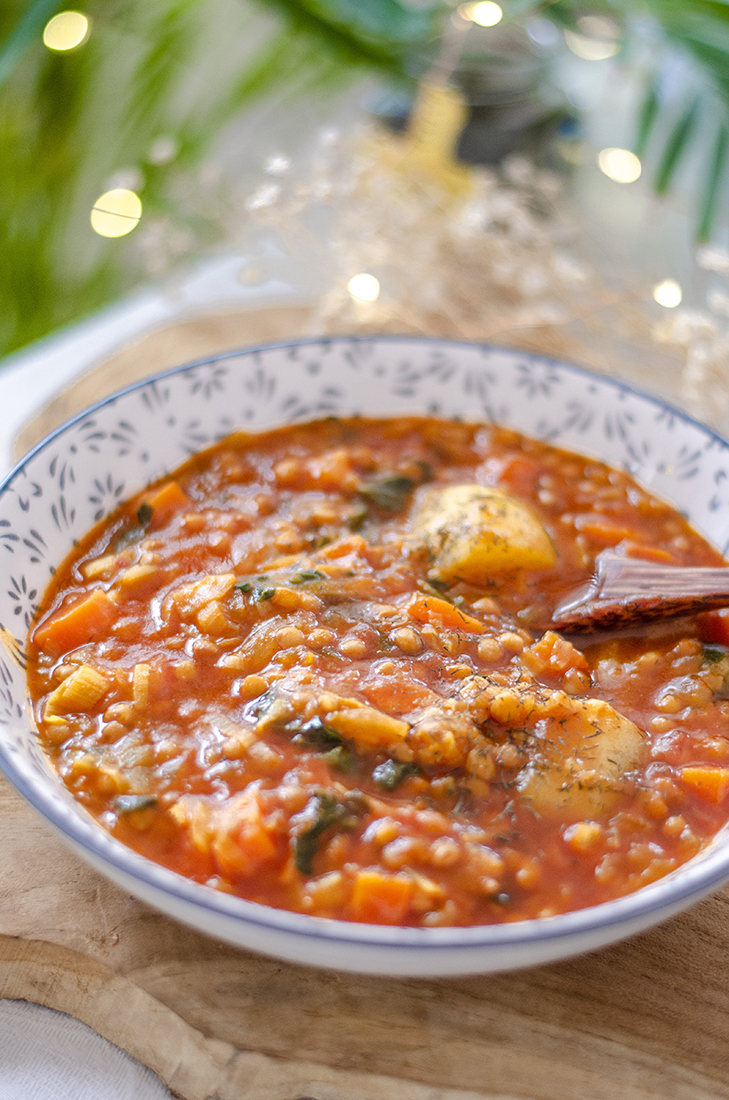 Estofado de lentejas al curry, una receta vegetariana fácil, rápida.