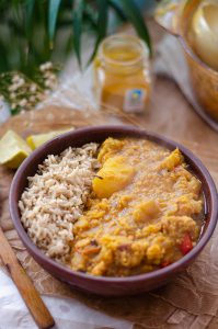 Receta: Curry vegetariano de lentejas rojas con arroz basmati.