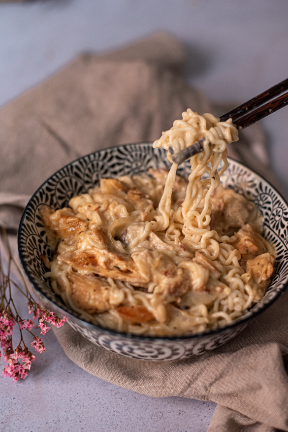 Heura noodles con salsa de queso Mis Recetas Veganas (fáciles)