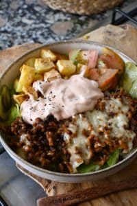 Ensalada de hamburguesa: fácil, vegana, rica en proteína