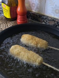 Freimos los Corn Dogs coreanos.